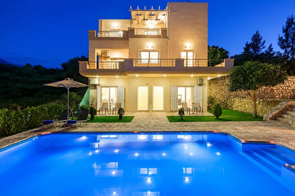 House, Smoking | 2 bedrooms, high-speed internet
