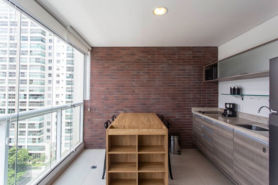 Comfort Apartment | Private kitchen | Fridge, microwave, stovetop, cookware/dishes/utensils