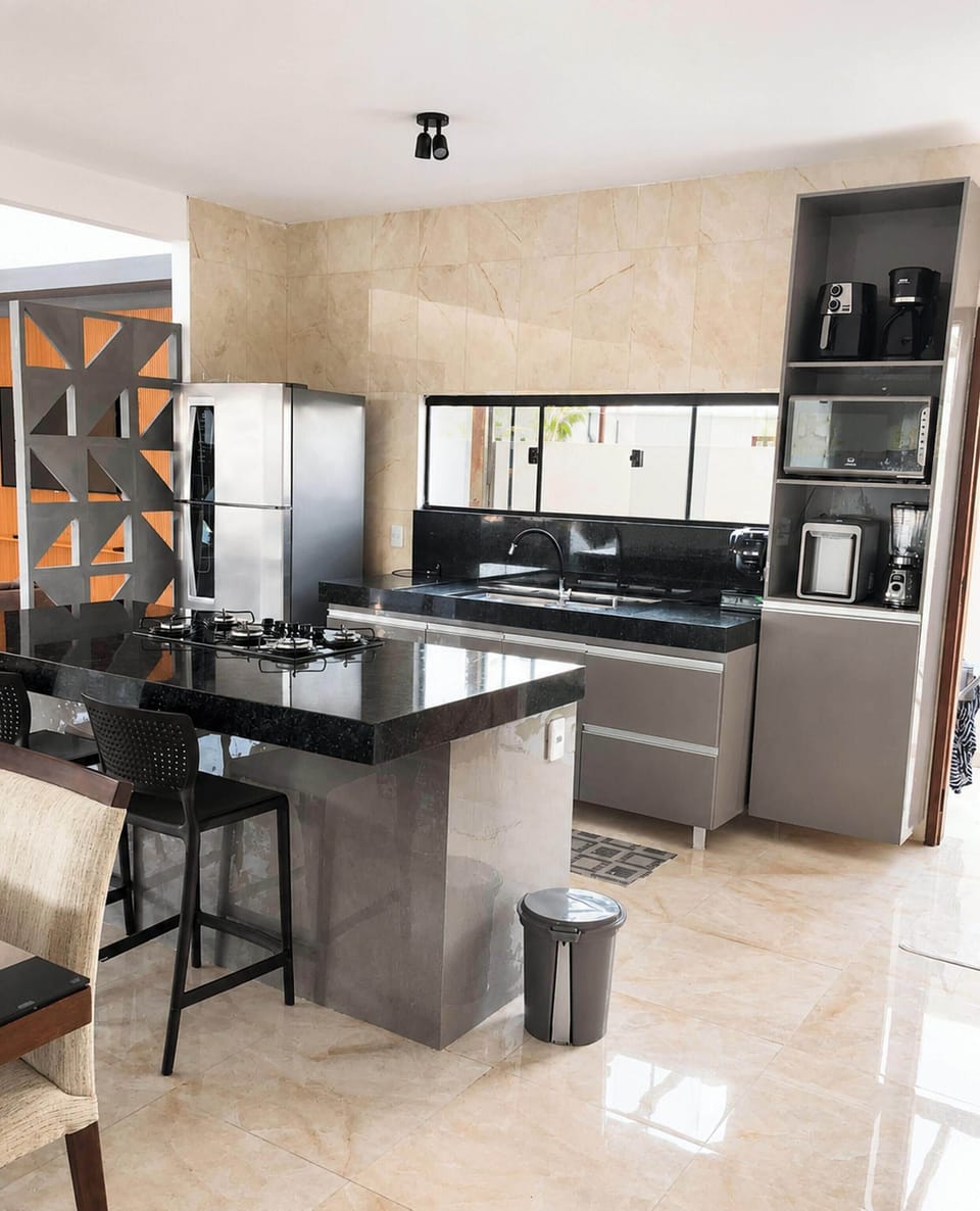Premium House, 4 Bedrooms, Pool Access, Courtyard View | Private kitchen | Fridge, microwave, cookware/dishes/utensils, dining table