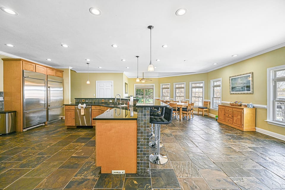 House, Multiple Beds, Hot Tub (Great Escape at Eagle's Nest) | Interior