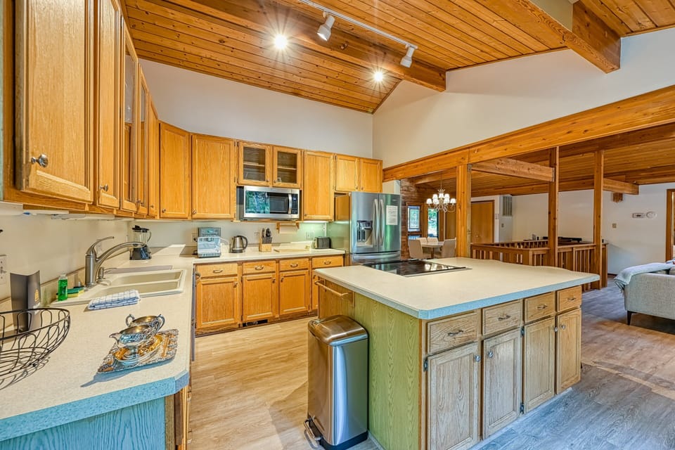 House, Multiple Beds (Pardis-A Serene Oasis) | Private kitchen