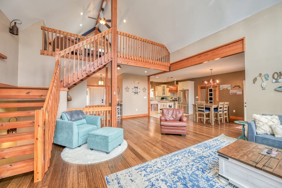 House, Multiple Beds (Mo-Anna Oh-Anna) | Living area