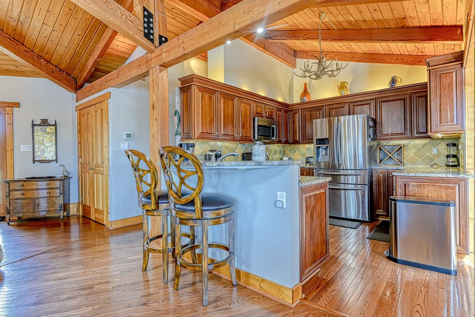 House, Multiple Beds, Fireplace (Flying Moose Lodge at Lake Anna) | Private kitchen