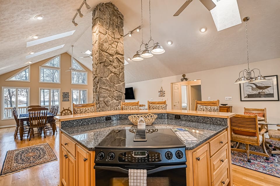 House, Multiple Beds (Carlisle at Saw Mill Coves) | Private kitchen