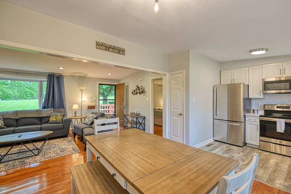 House, Multiple Beds, Kitchen (Persimmon Cove) | Interior