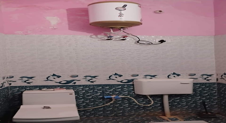 Deluxe Room, Balcony, Garden View | Bathroom | Towels, soap, shampoo, toilet paper
