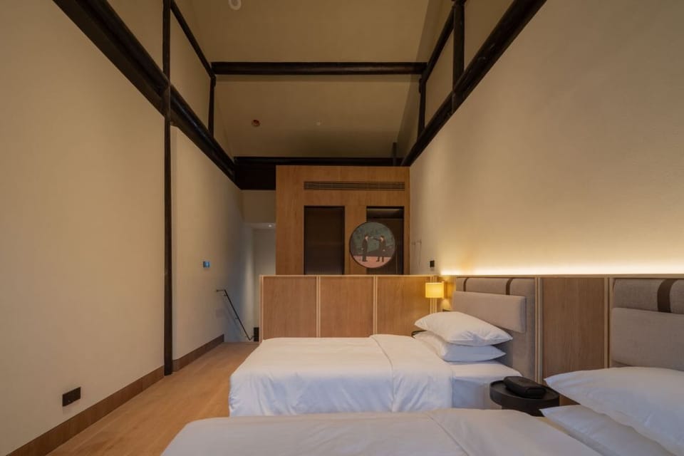 Comfort Twin Room | In-room safe, blackout drapes, soundproofing, WiFi (free)
