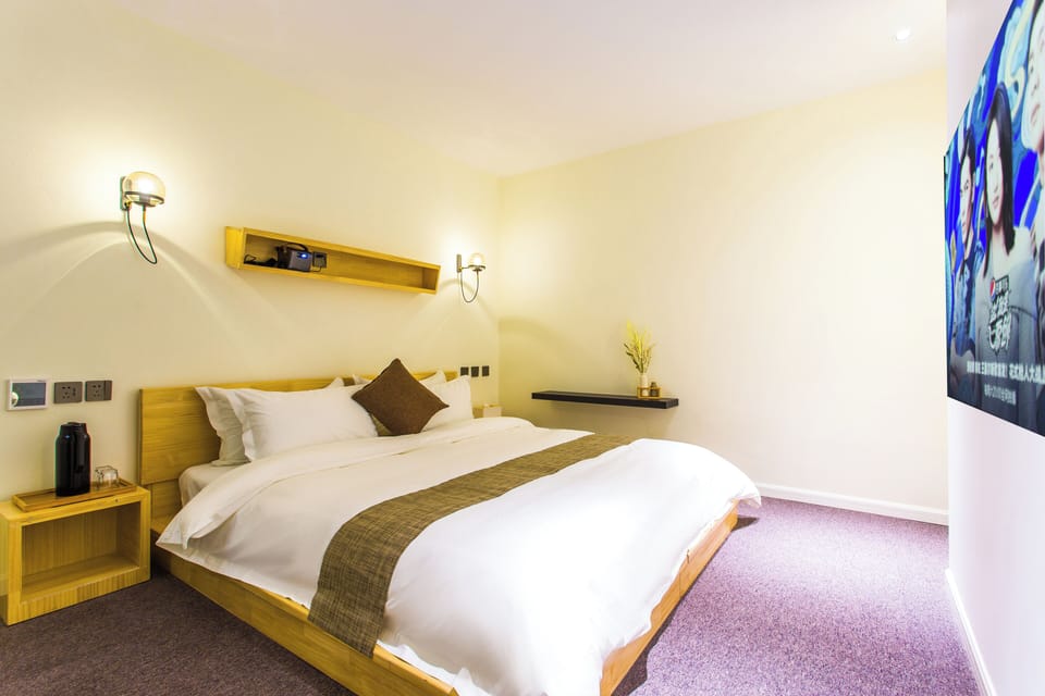 Classic Double Room, Non Smoking, Private Bathroom | WiFi (free)