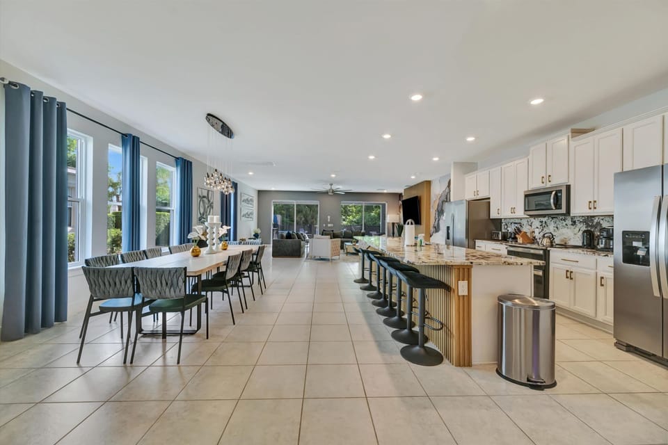 House | 8 bedrooms, high-speed internet