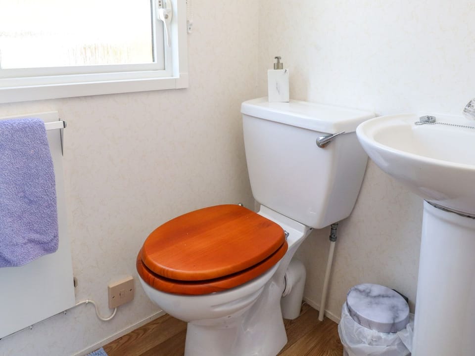 The Lodge Caravan Rental Cottage in Wales