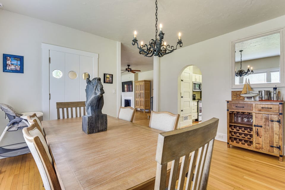 House (4 Bedrooms) | Interior