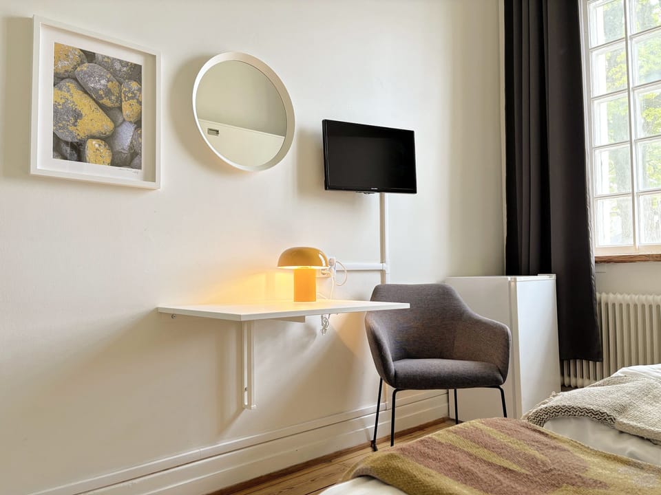 Quadruple Room | Desk, WiFi (free)