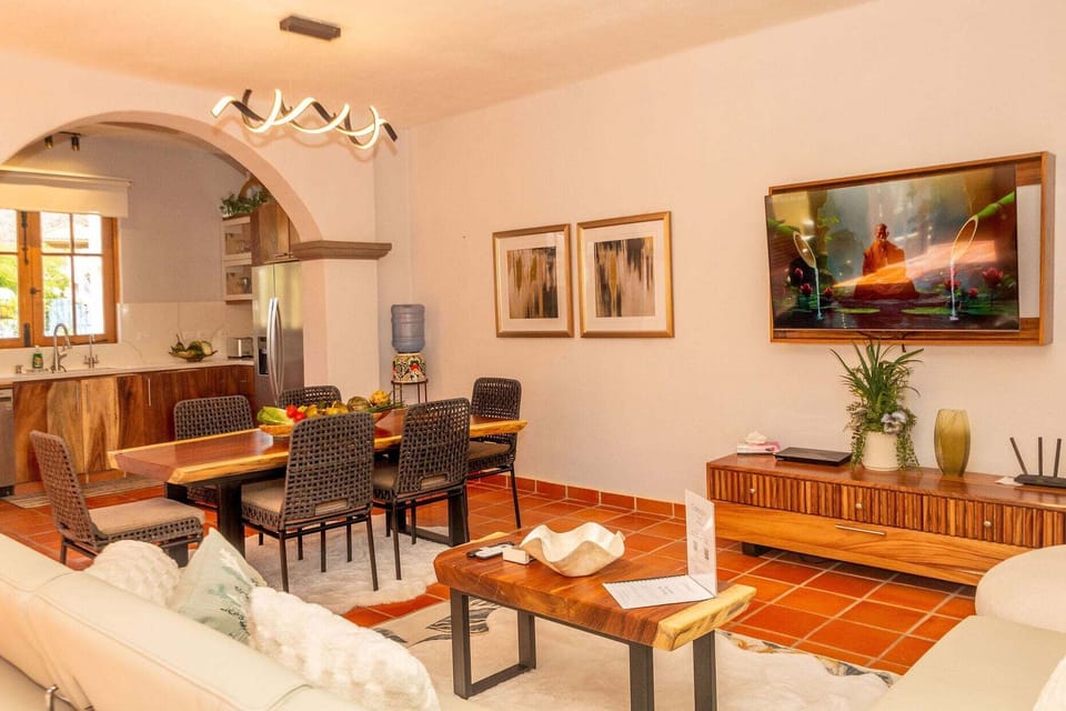 House, Multiple Beds, Pool Access, Mountain View (Casa del Cielo) | Dining