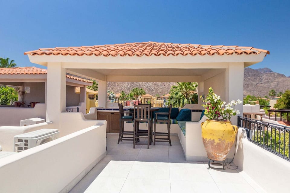 House, Multiple Beds, Pool Access, Ocean View (Casa de la Alegria) | Outdoor dining
