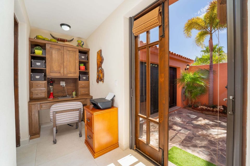 House, Multiple Beds, Pool Access, Mountain View (Casa Bonita) | Interior