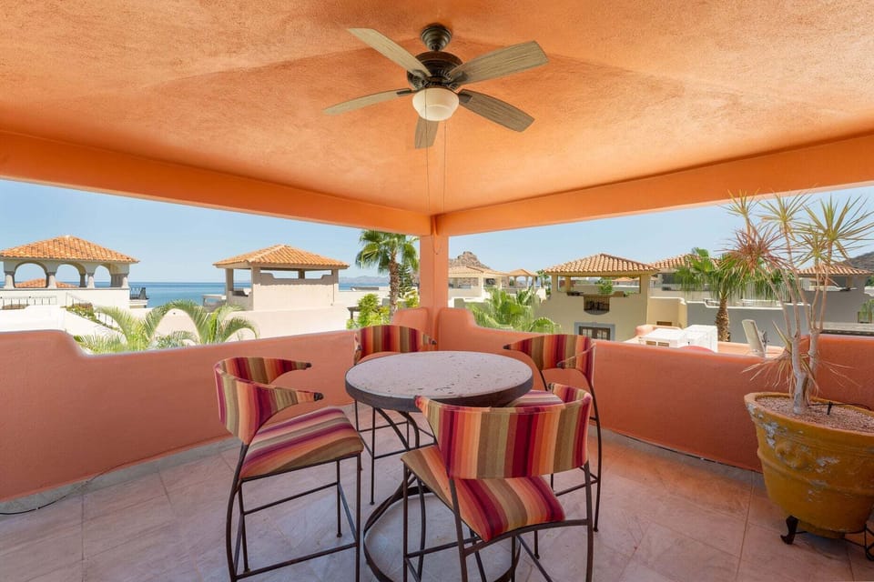 House, Multiple Beds, Patio, Mountain View (FN 209) | Outdoor dining