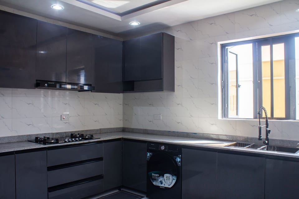 Deluxe Apartment, Balcony, City View | Private kitchen