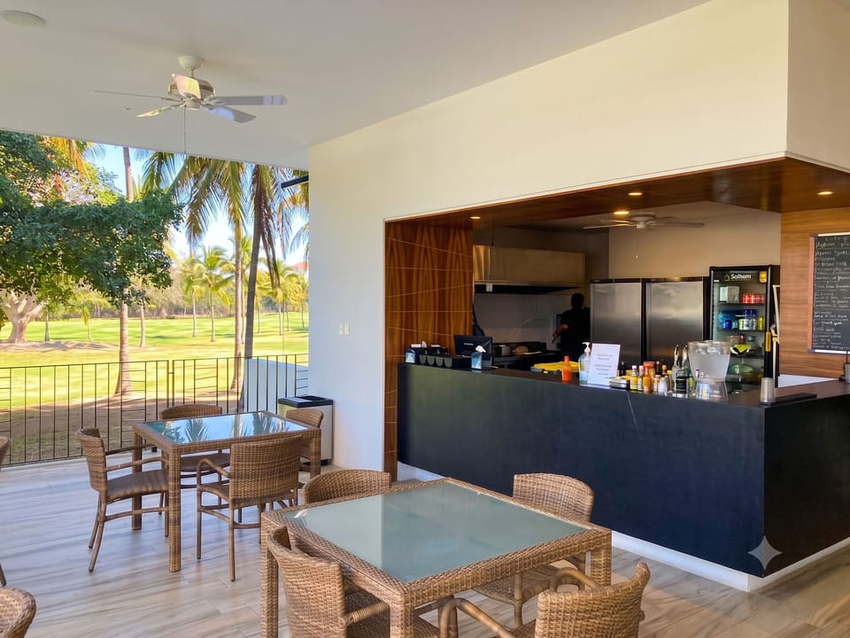 Superior Apartment | Dining