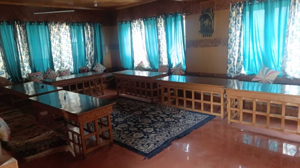 Deluxe Double Room | Interior