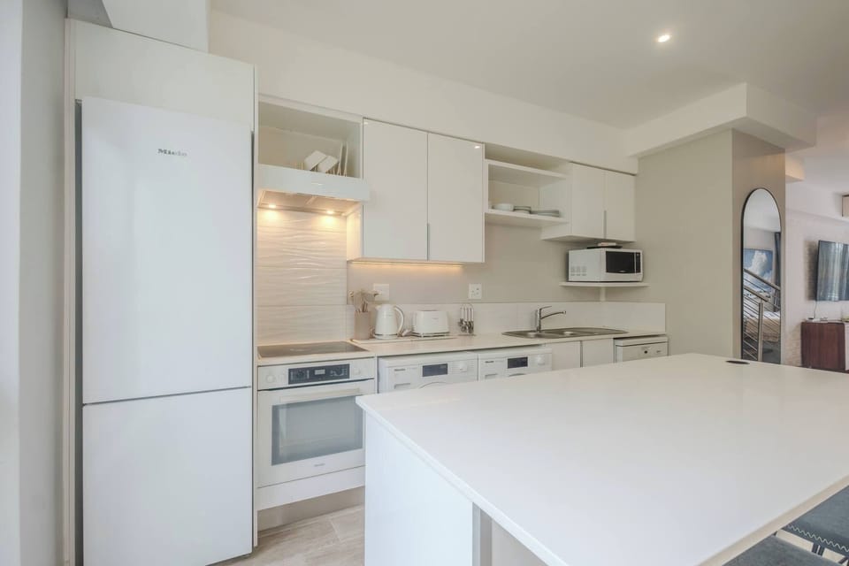 Apartment, 2 Bedrooms, Patio | Interior