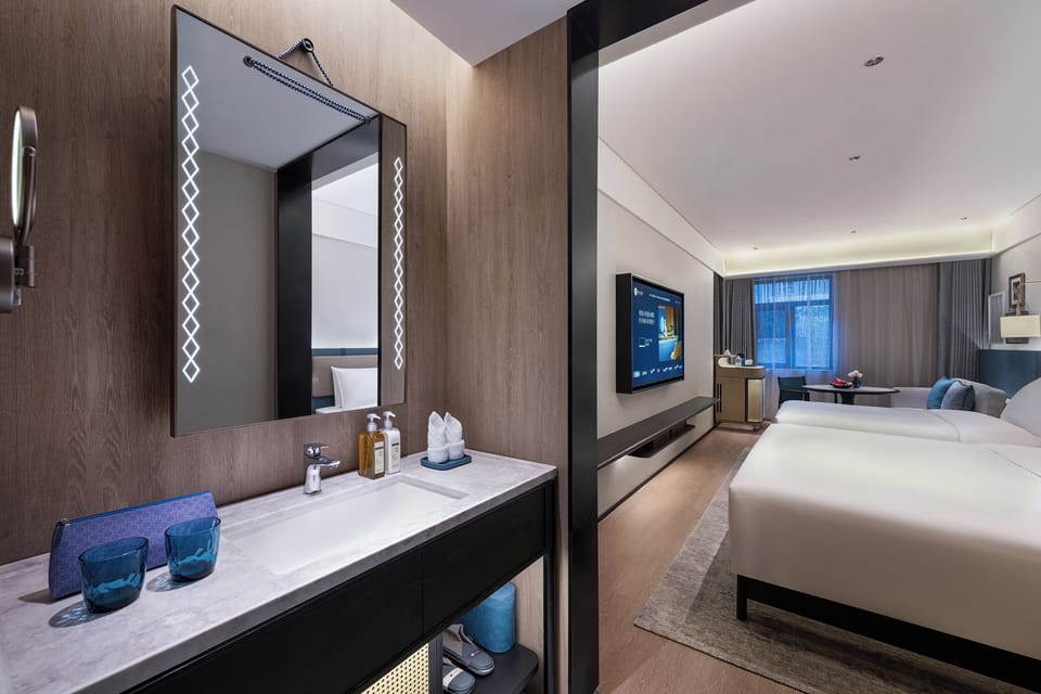 Family Twin Room, City View | Desk, laptop workspace, blackout drapes, soundproofing