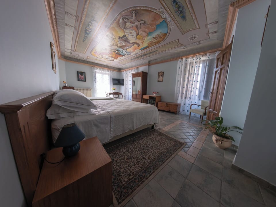 Superior Triple Room | In-room safe, free WiFi