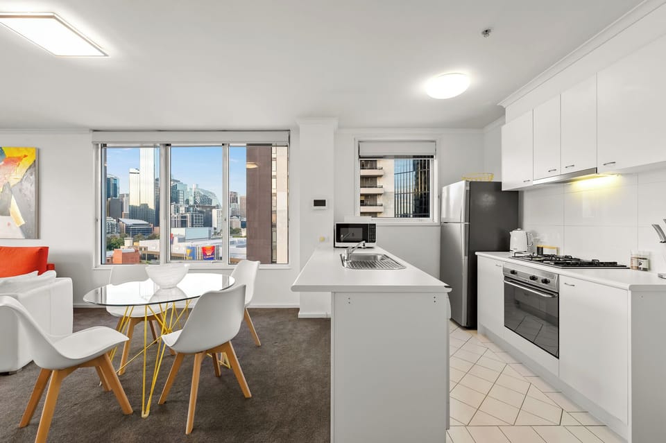 Deluxe Apartment, Balcony, City View | Private kitchen