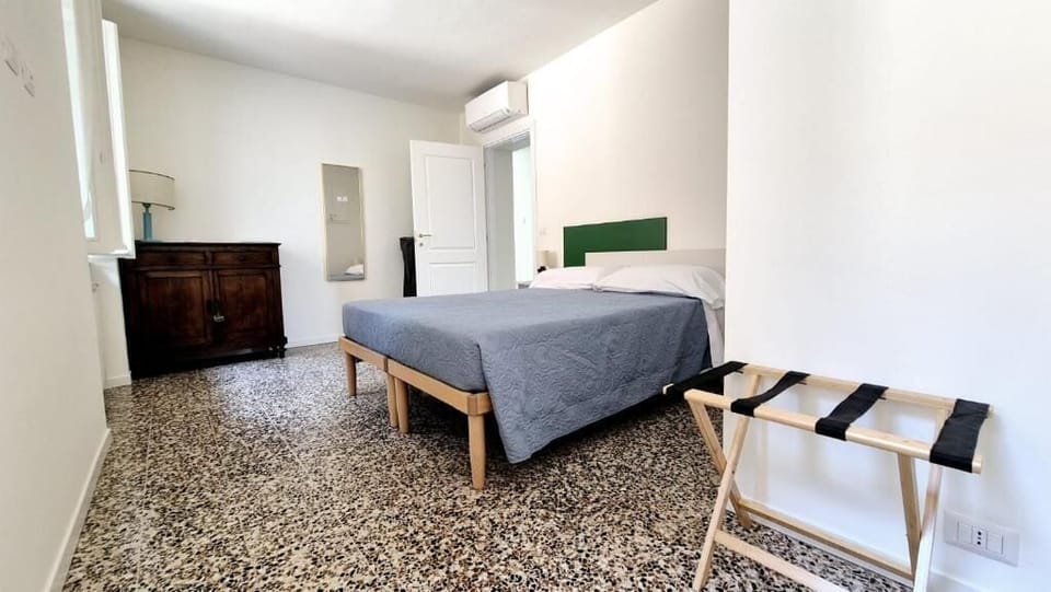 Comfort House, 2 Bedrooms, Balcony, City View | Soundproofing, iron/ironing board, free WiFi