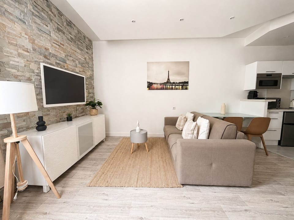Studio | Living area