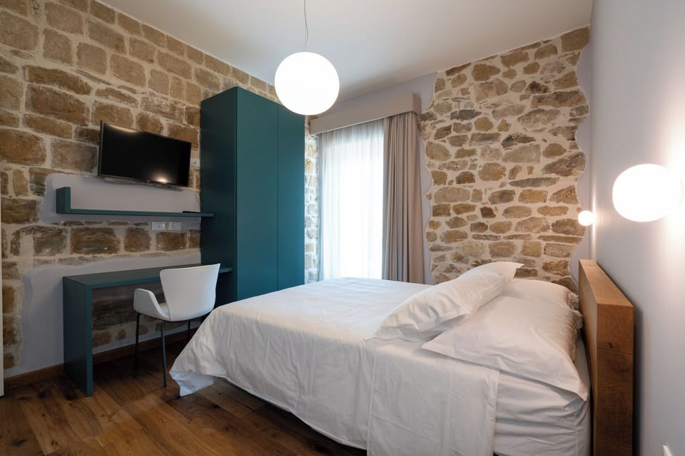 Camera con letto matrimoniale,  vista vigneti (Libero) | Desk, WiFi (free)