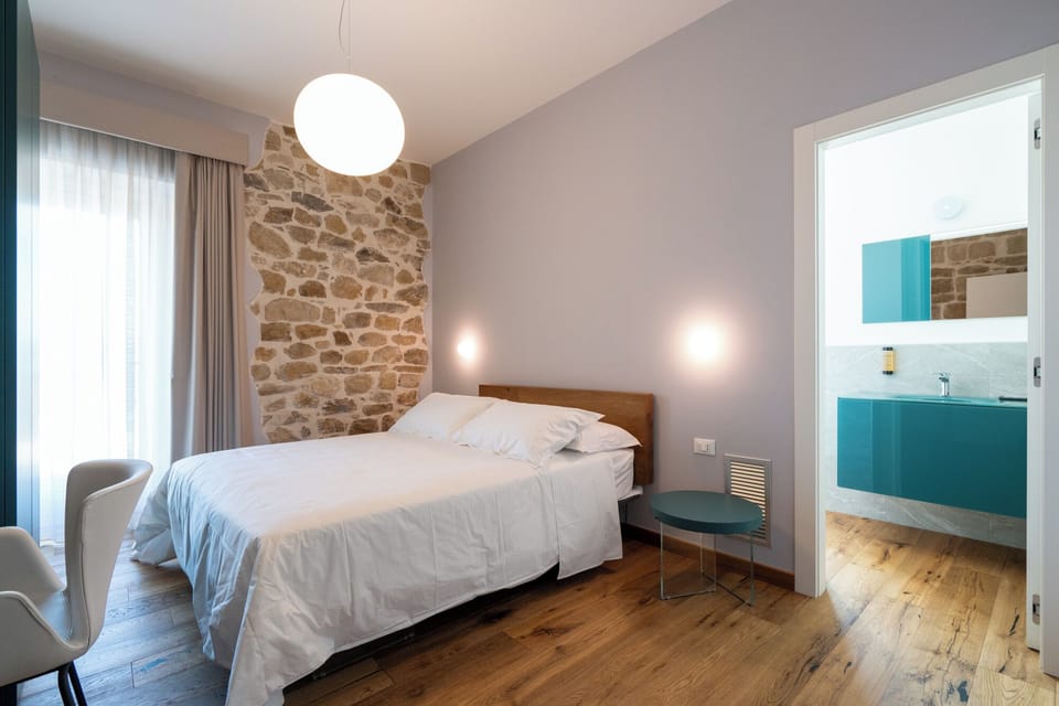 Camera con letto matrimoniale,  vista vigneti (Libero) | Desk, WiFi (free)