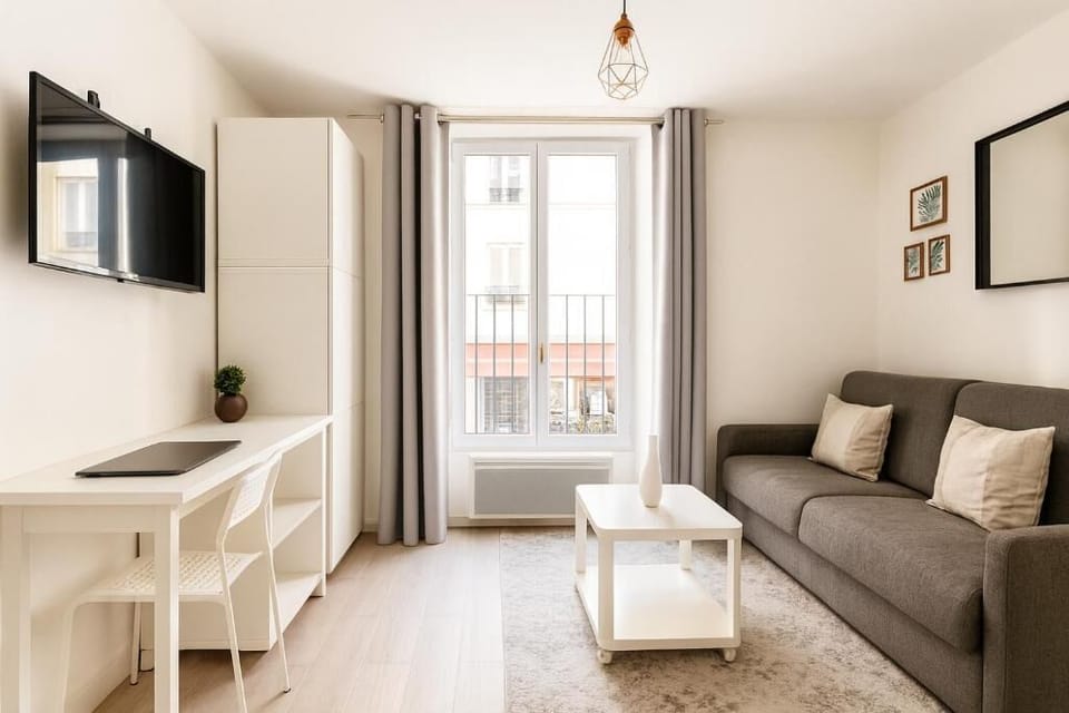 Studio | Living area