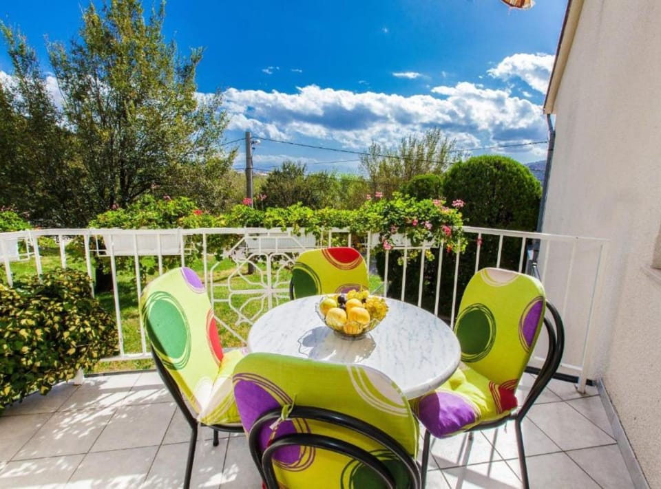 Apartment (Two Bedroom Apartment with Terrace) | Balcony