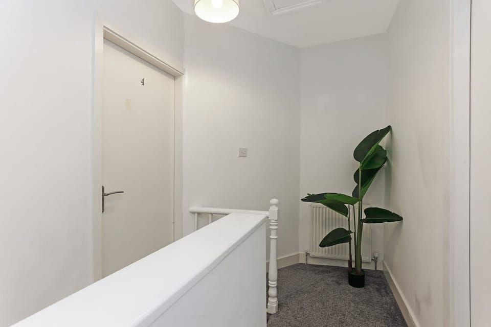 House | 4 bedrooms, high-speed internet
