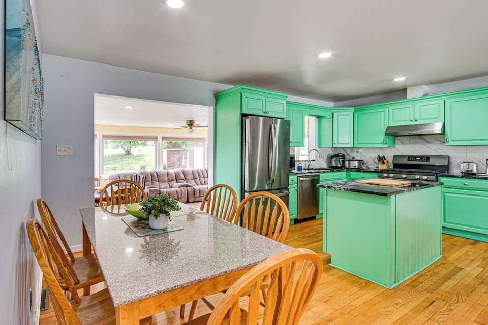 House (3 Bedrooms) | Interior