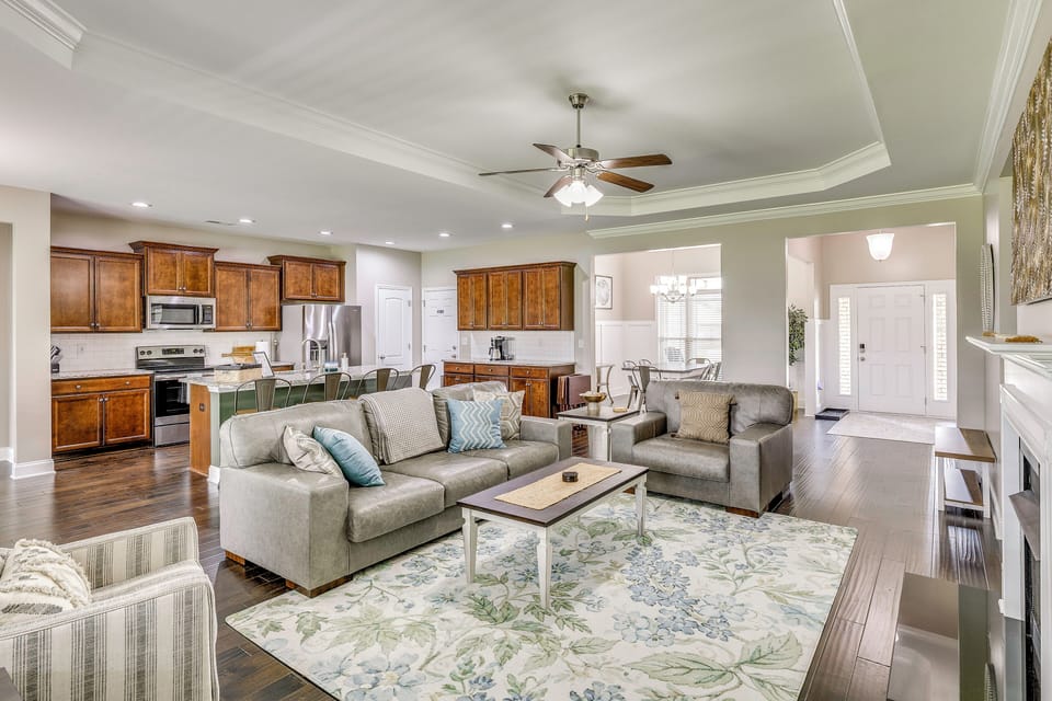 House (3 Bedrooms) | Interior