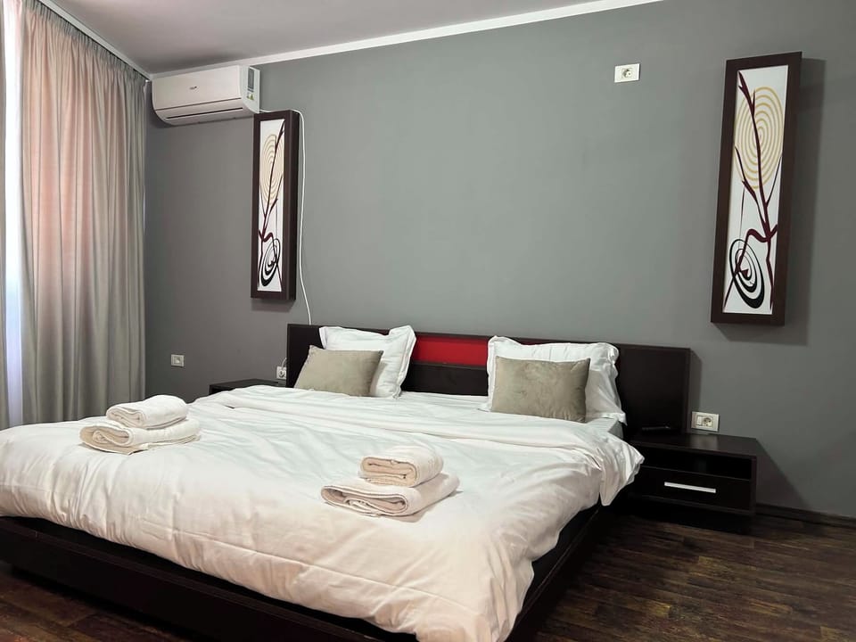 Deluxe Double Room, City View | Iron/ironing board (on request), WiFi (free)