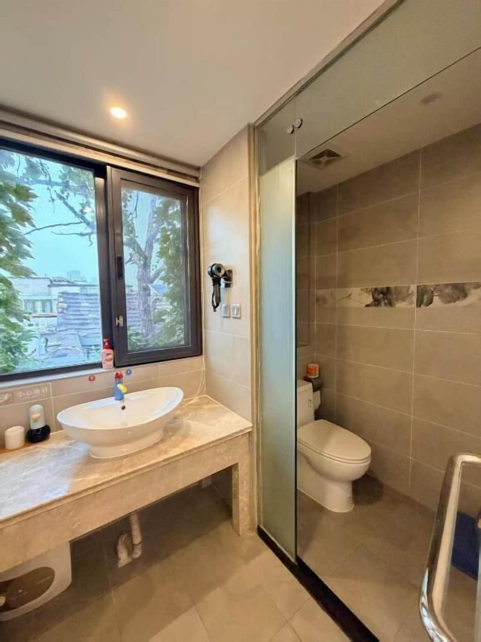 Family Room, Patio, Courtyard View | Bathroom
