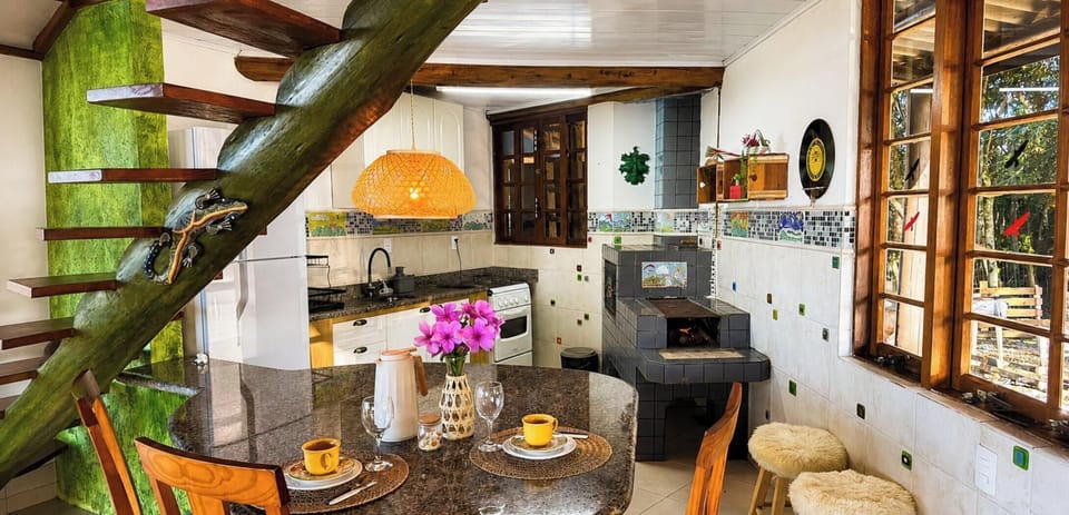 Cabin, 2 Bedrooms, Air conditioning, Mountain View | Private kitchen | Fridge, cookware/dishes/utensils, dining table, kitchen island