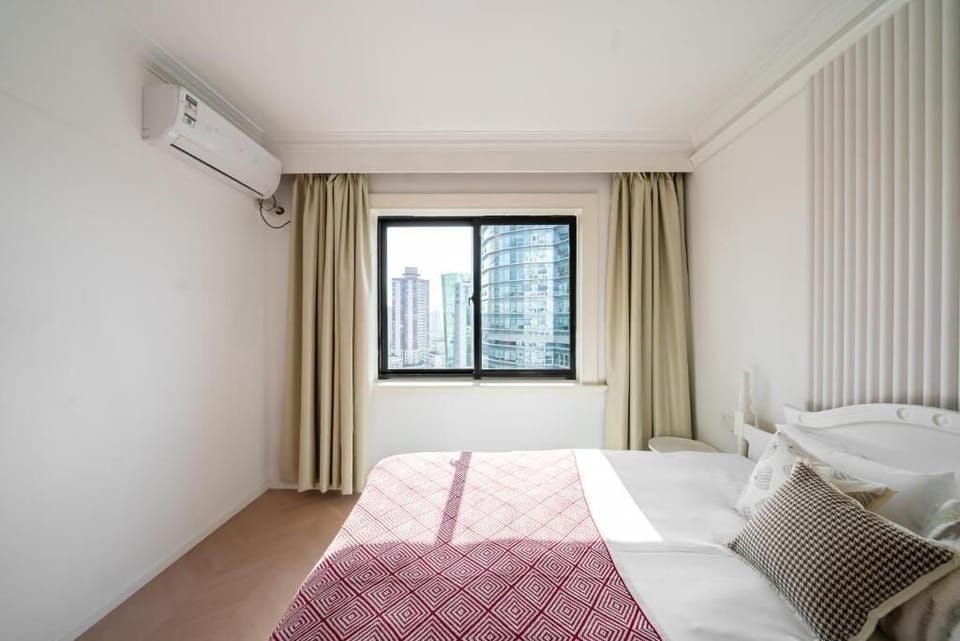 Family Apartment, Balcony, City View | Free WiFi