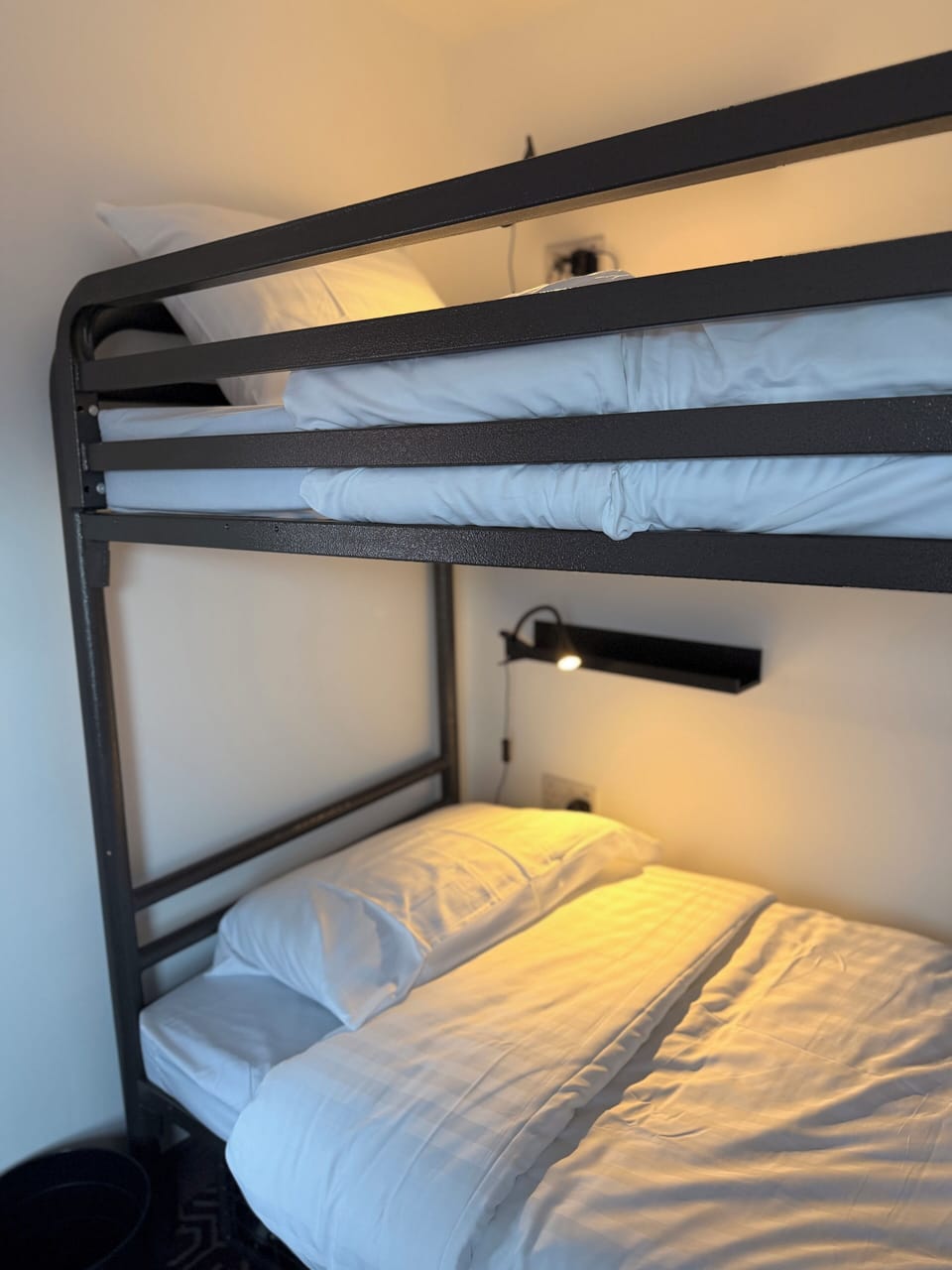 Basic Double or Twin Room | WiFi (free)