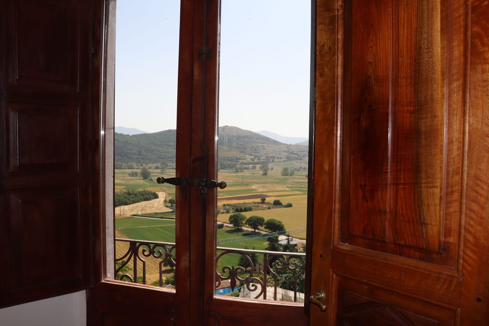 Suite, 2 Bedrooms, Garden View | In-room safe, WiFi (free), bed sheets