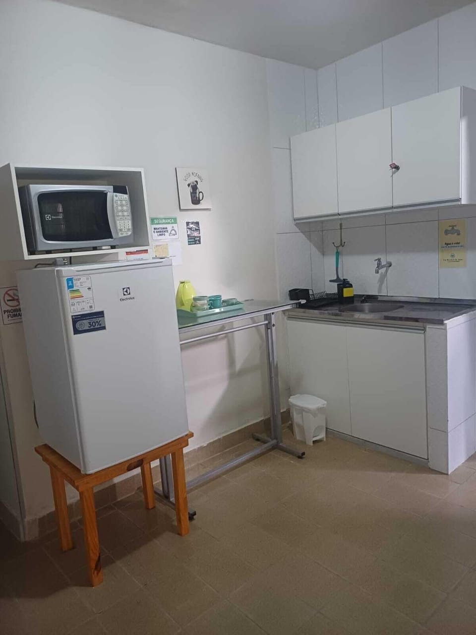 Basic Double Room, Non Smoking | In-room dining