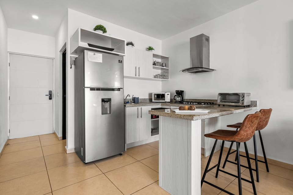 Family Apartment, Garden View | Private kitchen