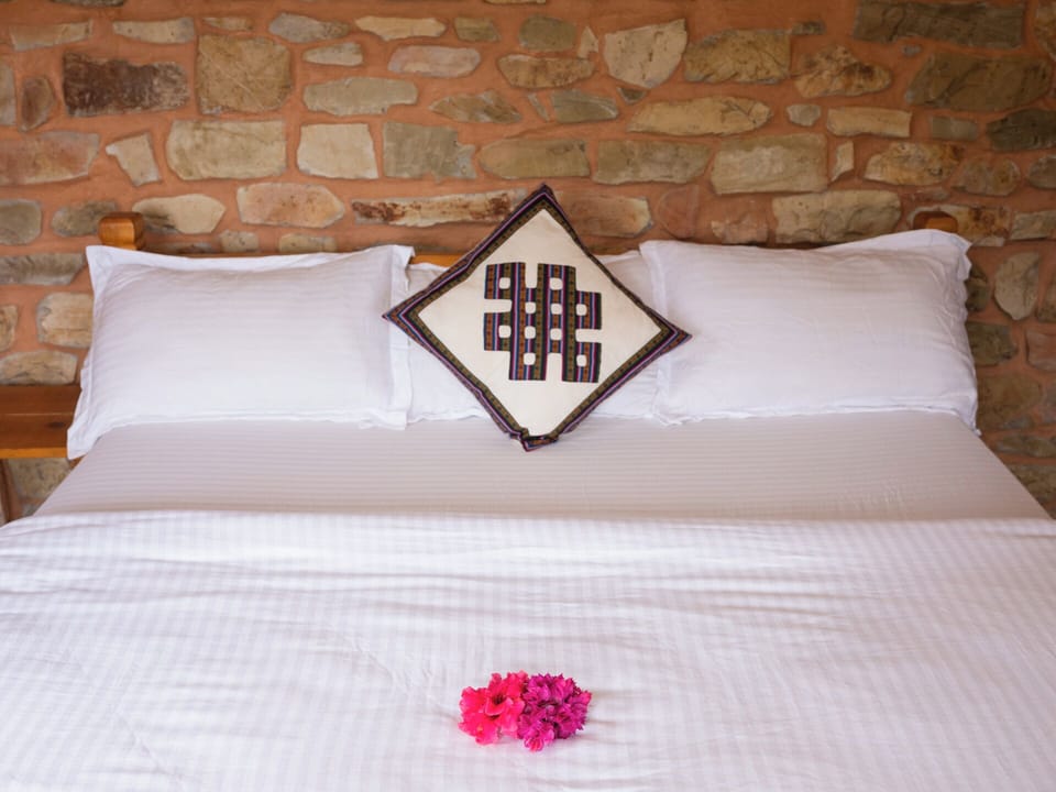 Double Room, 1 King Bed, Balcony, Garden View