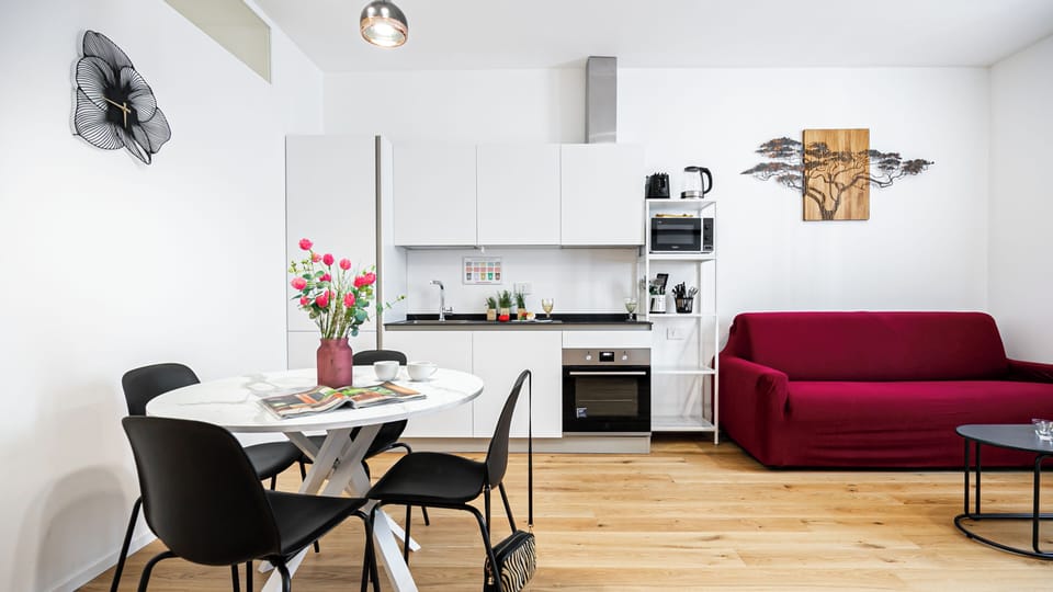 Apartment (1 Bedroom) | Interior