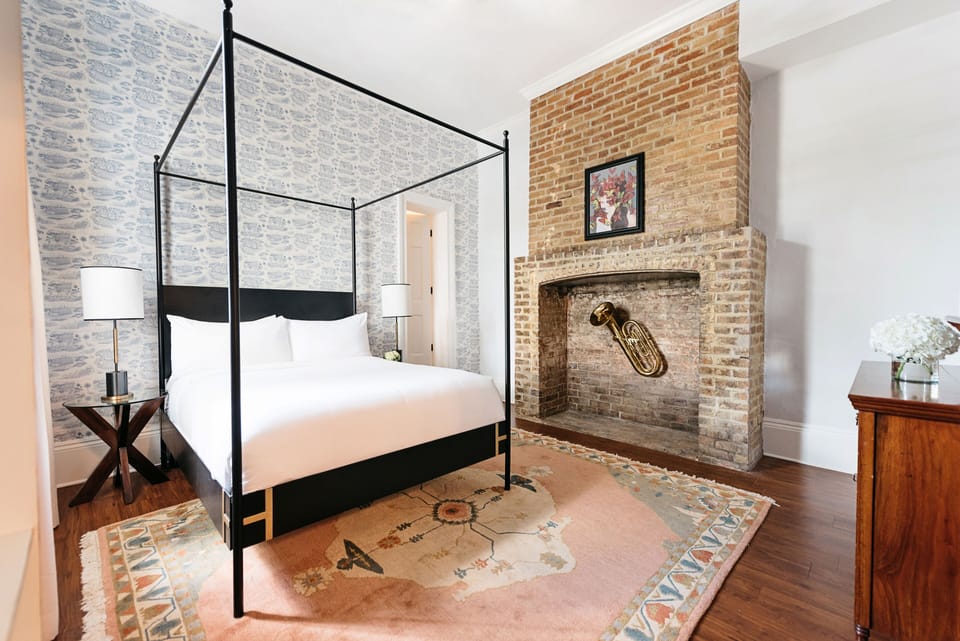 Superior Room, 1 Queen Bed | Premium bedding, pillowtop beds, in-room safe, free WiFi