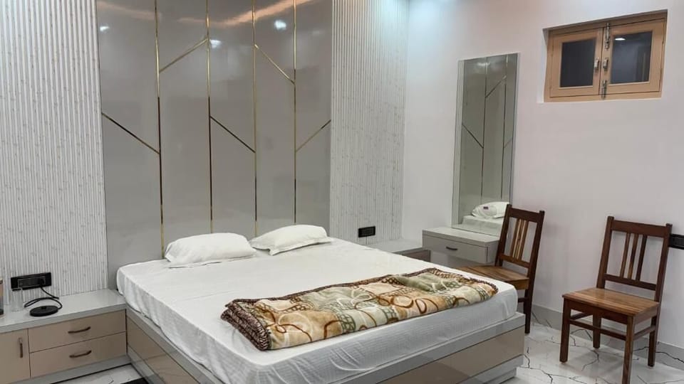 Classic Double Room, Balcony | Free WiFi