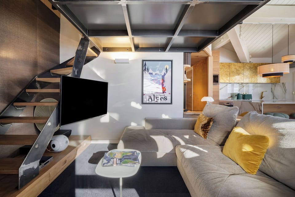 Luxury Chalet, Balcony, Mountain View | Living area