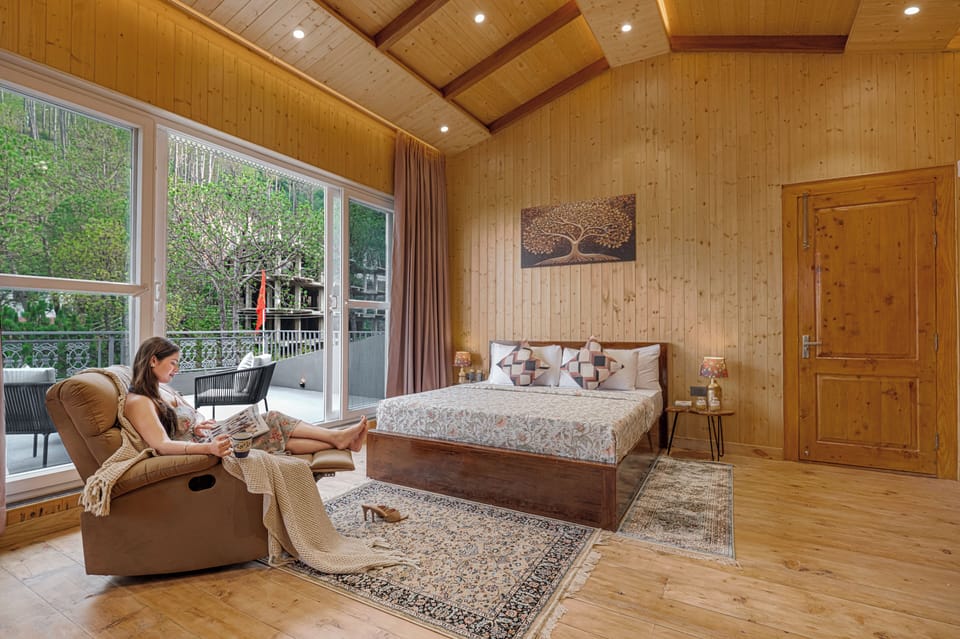Deluxe Suite | Iron/ironing board, WiFi (free)
